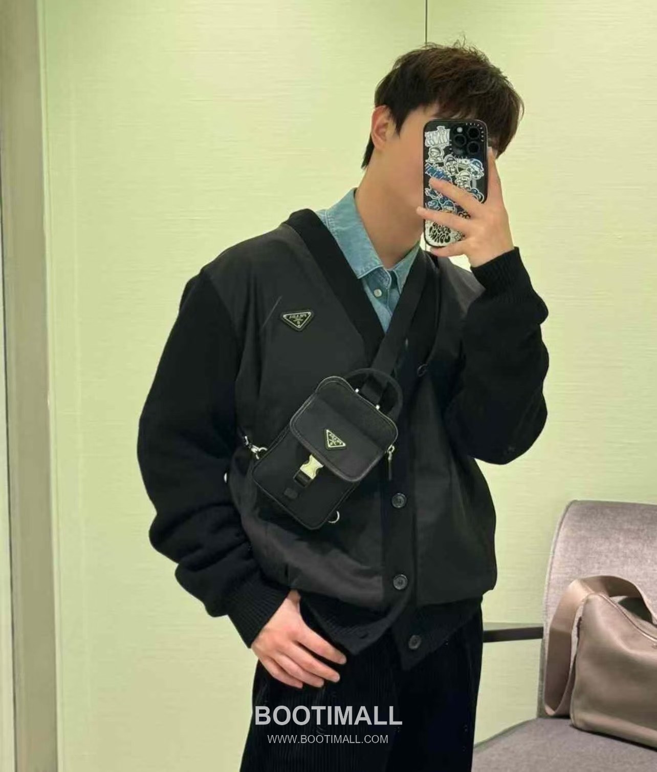 Prada Smartphone Chest Bag Re-Nylon, Saffiano Leather Black 프라다 스마트폰 체스트백 2ZH194 리나일론, 사피아노 레더 블랙 17cm 4