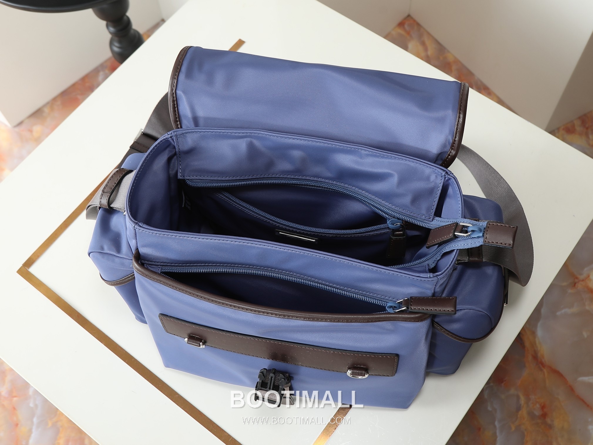 Prada Explore Flap Bag Recycled Nylon, Leather Trim Blue Crossbody Bag 프라다 익스플로어 플랩 백 2VD081 리사이클 나일론, 가죽 트리밍 블루 크로스백 26cm 7