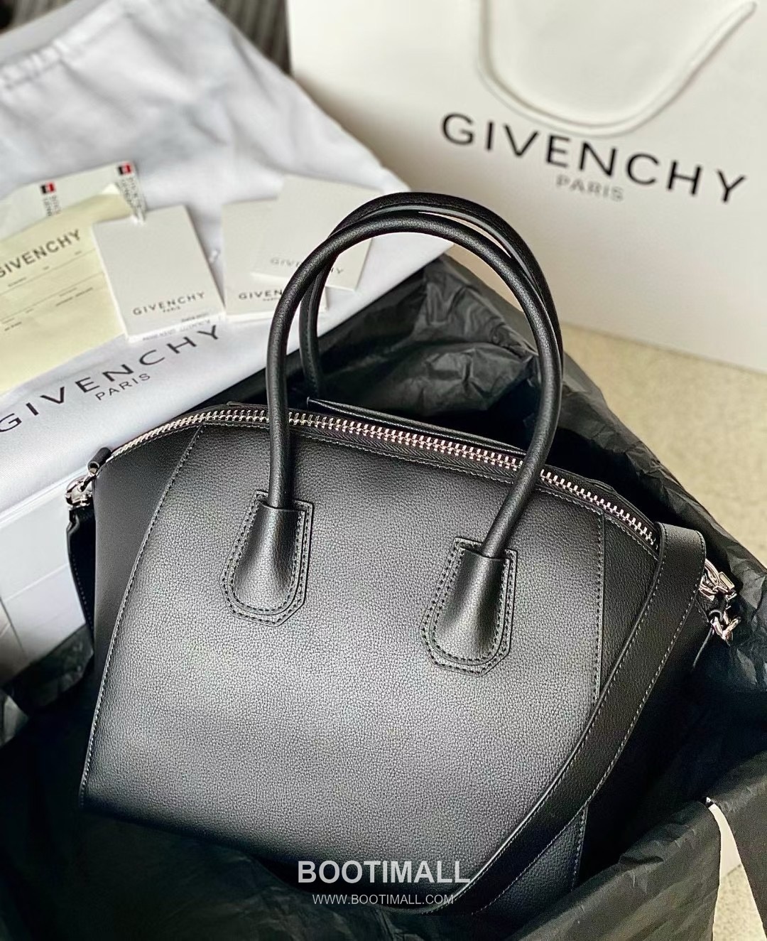 Givenchy Antigona Tote Small Grained Leather Silver Tote Bag 지방시 안티고나 토트 스몰 그레인드 레더 실버 토트백 23cm 2