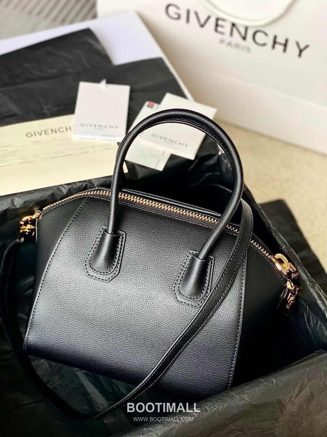 Givenchy Antigona Tote Small Grained Leather Silver Tote Bag 지방시 안티고나 토트 스몰 그레인드 레더 실버 토트백 23cm 2