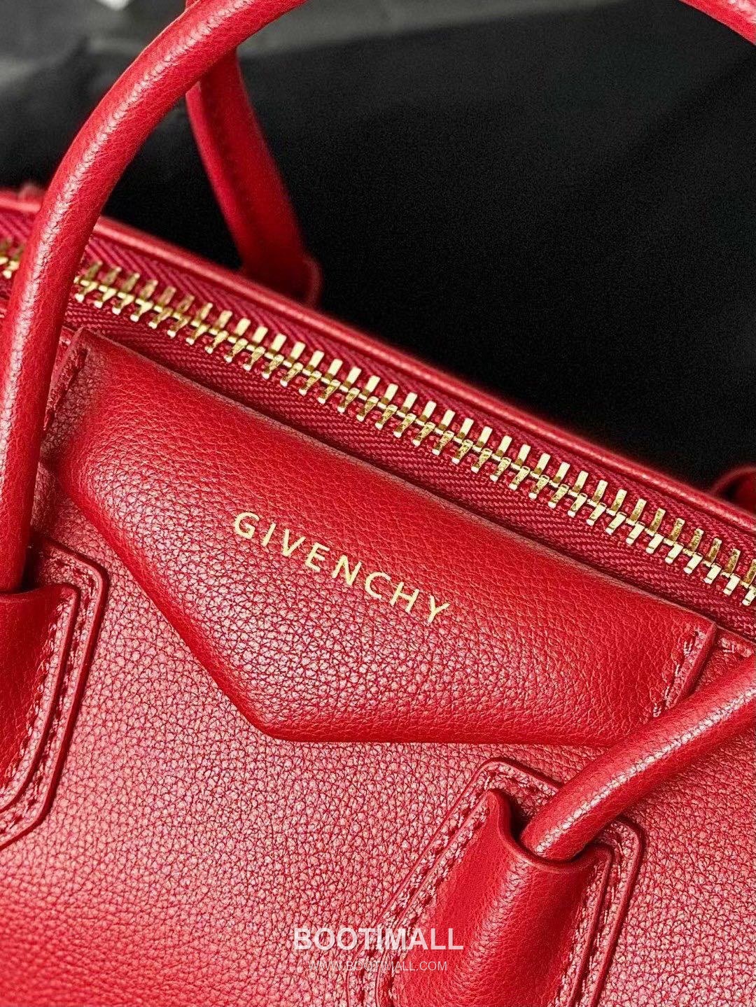 Givenchy Antigona Tote Small Grained Calfskin Black Tote Bag 지방시 안티고나 토트 스몰 그레인드 카프스킨 블랙 토트백 23cm 5