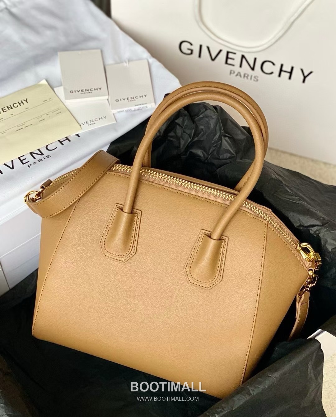 Givenchy Antigona Tote Grained Calfskin Black Tote Bag 지방시 안티고나 토트 그레인드 카프스킨 블랙 토트백 34cm 2