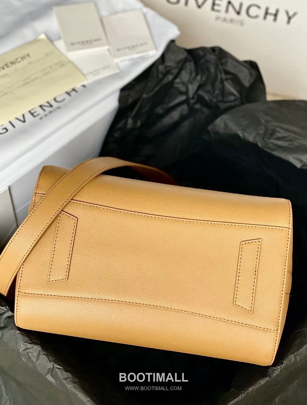 Givenchy Antigona Tote Grained Calfskin Black Tote Bag 지방시 안티고나 토트 그레인드 카프스킨 블랙 토트백 34cm 3