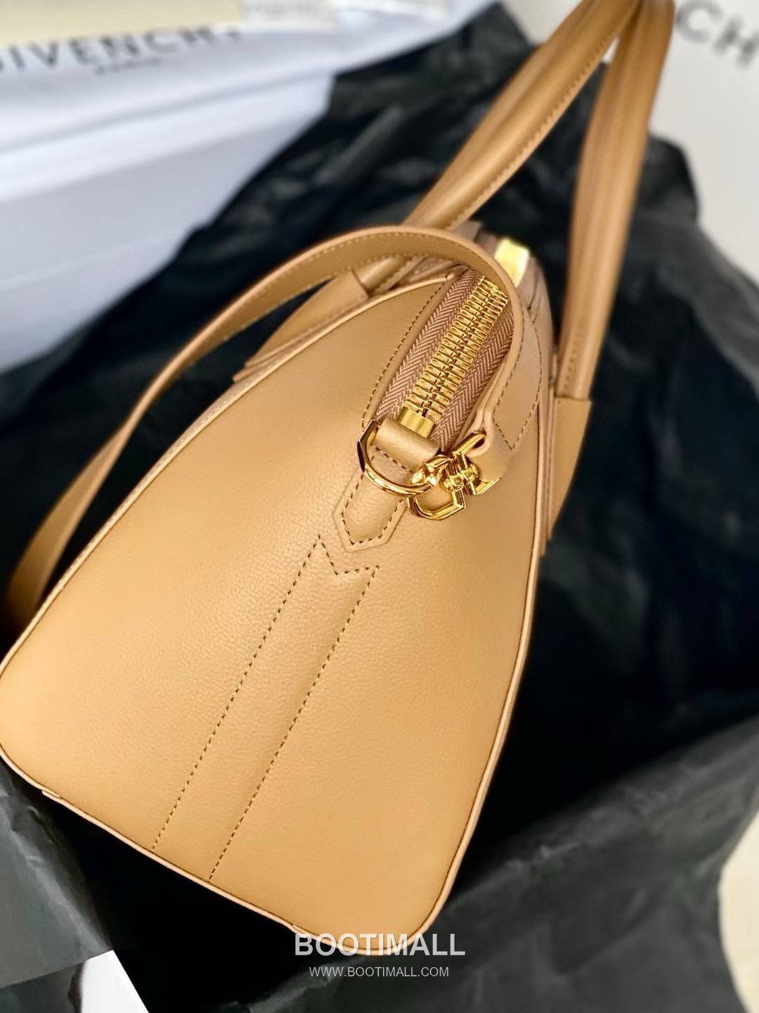 Givenchy Antigona Tote Grained Calfskin Black Tote Bag 지방시 안티고나 토트 그레인드 카프스킨 블랙 토트백 34cm 5