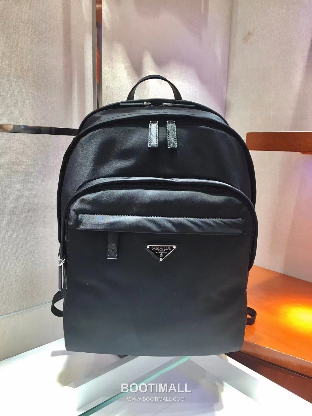 Prada Backpack Nylon, Saffiano Leather Trim Black 프라다 2VZ048 백팩 나일론, 사피아노 가죽 트리밍 블랙 43.5cm 1