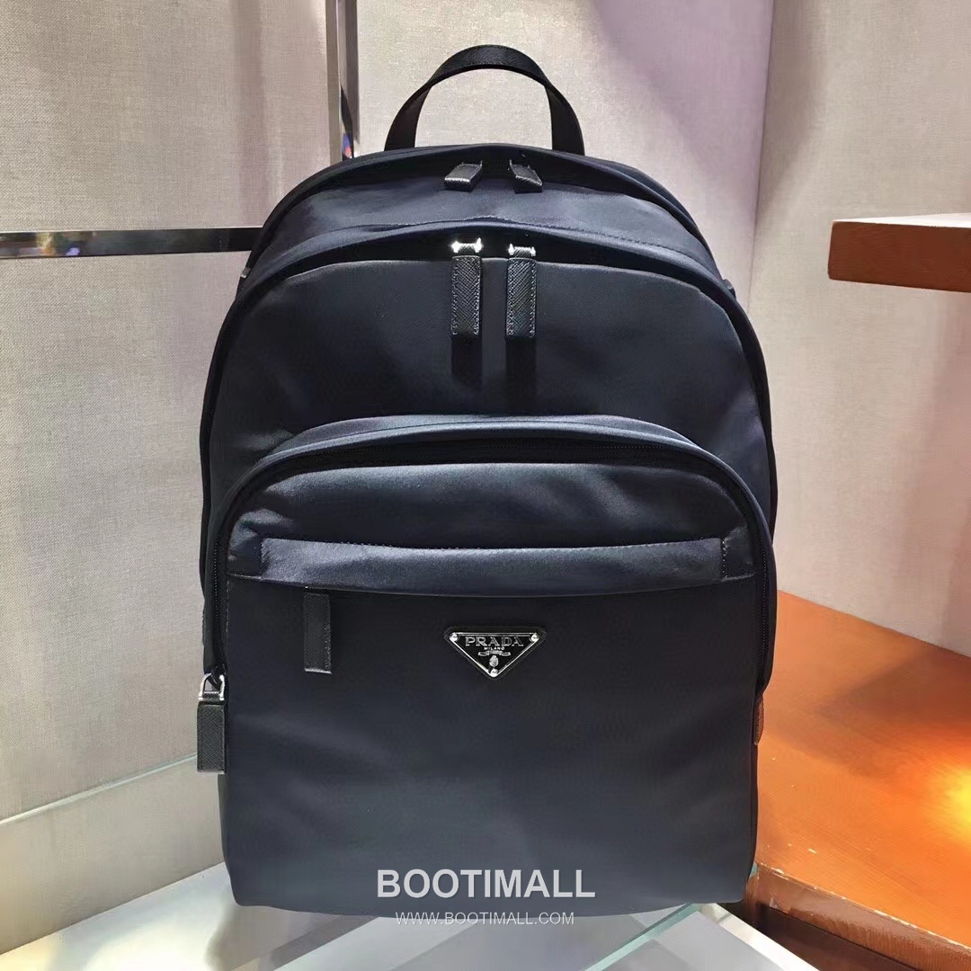 Prada Backpack Nylon, Saffiano Leather Trim Black 프라다 2VZ048 백팩 나일론, 사피아노 가죽 트리밍 블랙 43.5cm 1