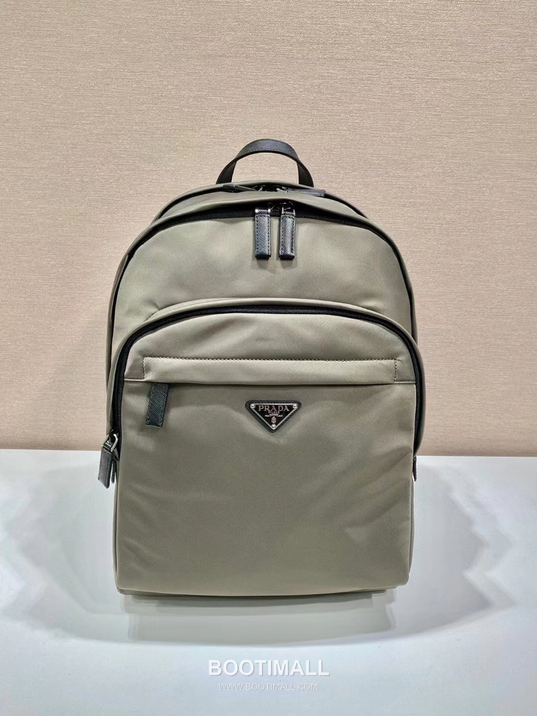 Prada Backpack Nylon, Saffiano Leather Trim Black 프라다 2VZ048 백팩 나일론, 사피아노 가죽 트리밍 블랙 43.5cm 1