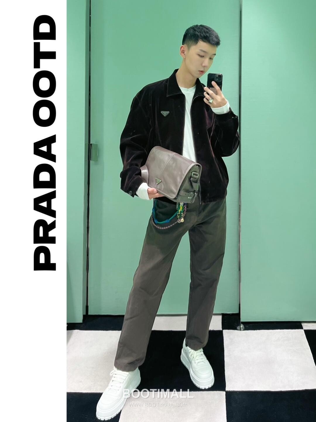 Prada Messenger Bag Waxed Leather Black 프라다 2VD073 메신저백 왁스 레더 블랙 30cm 1