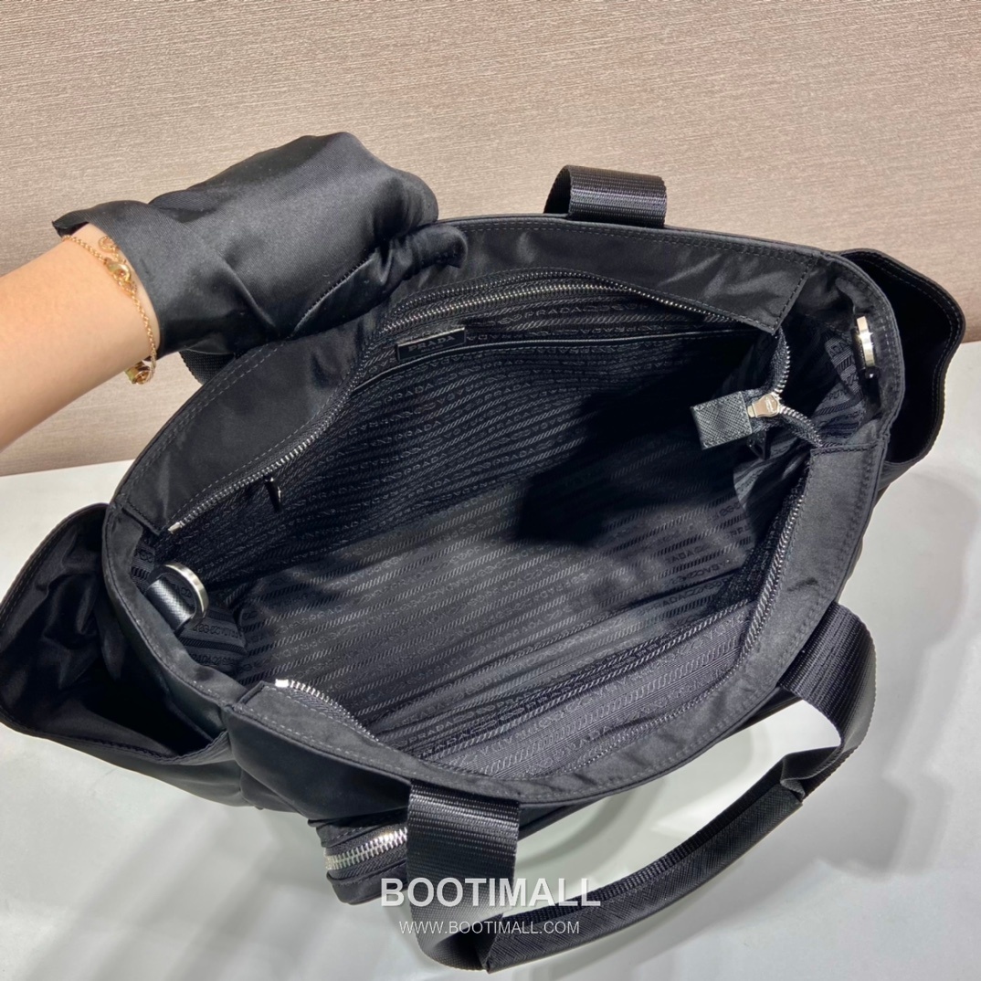 Prada Classic Mommy Bag Nylon Black Tote Bag 프라다 클래식 마미백 1BG102 나일론 블랙 토트백 35cm 11
