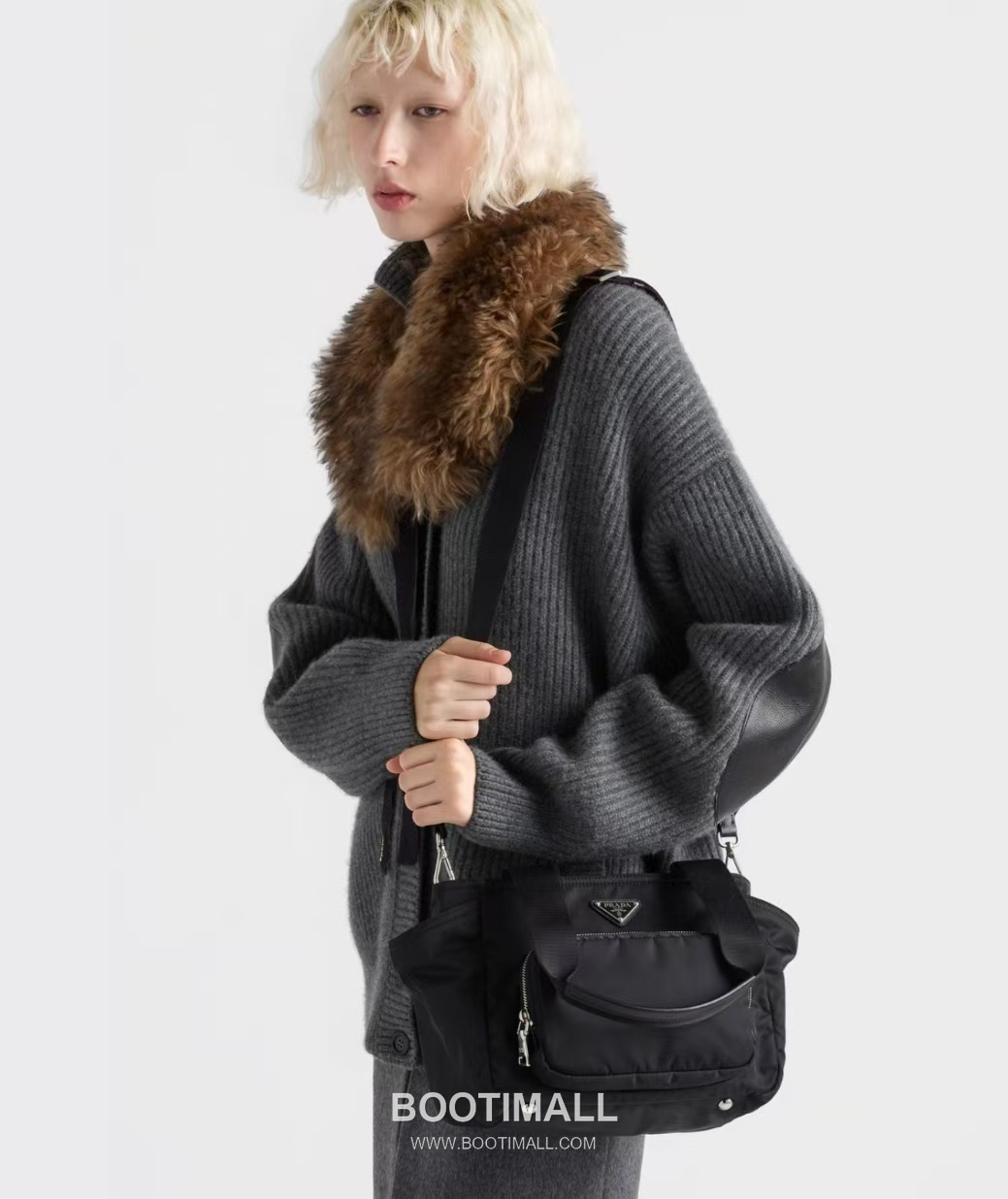 Prada Re-Nylon Tote Bag Re-Nylon Black 프라다 리나일론 토트백 1BG582 리나일론 블랙 26cm 2