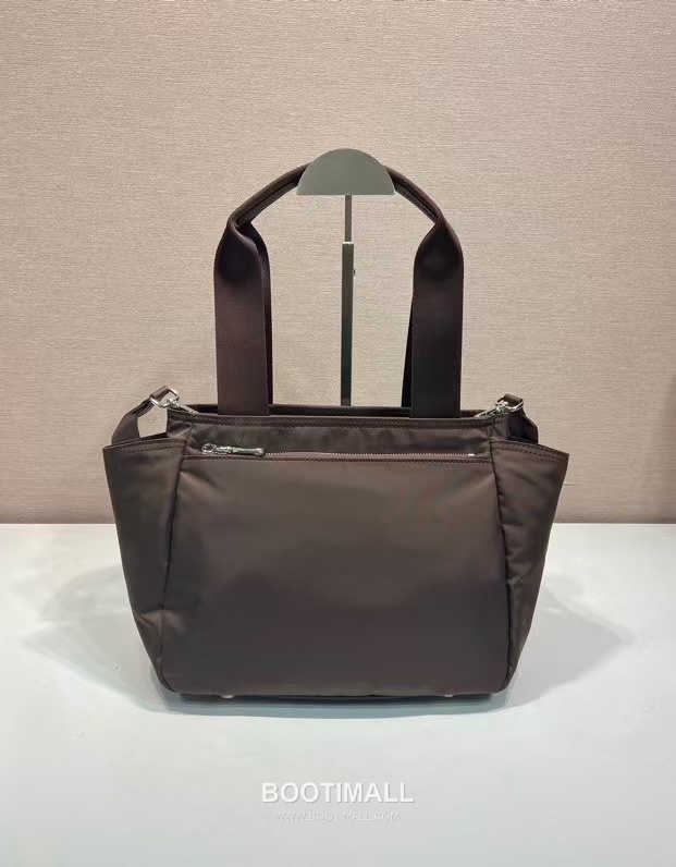 Prada Re-Nylon Tote Bag Re-Nylon Black 프라다 리나일론 토트백 1BG582 리나일론 블랙 26cm 6