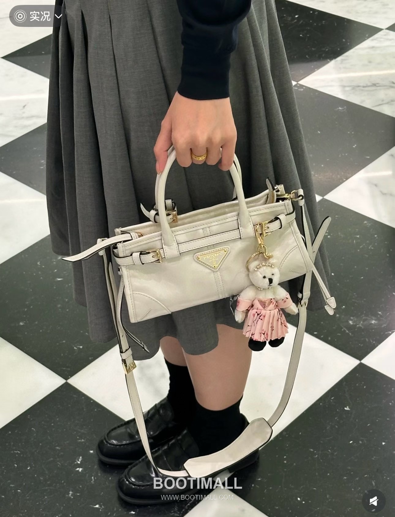 Prada Soft Lux Mini Bag Oiled Wax Leather Black Top Handle Bag 프라다 소프트 럭스 미니 백 오일드 왁스 레더 블랙 탑핸들백 23.5cm 6