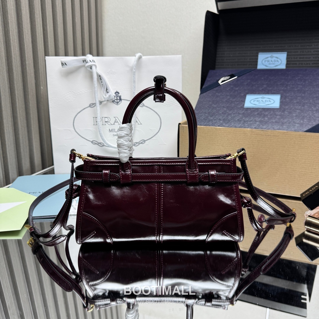 Prada Soft Lux Mini Bag Oiled Wax Leather Black Top Handle Bag 프라다 소프트 럭스 미니 백 오일드 왁스 레더 블랙 탑핸들백 23.5cm 11