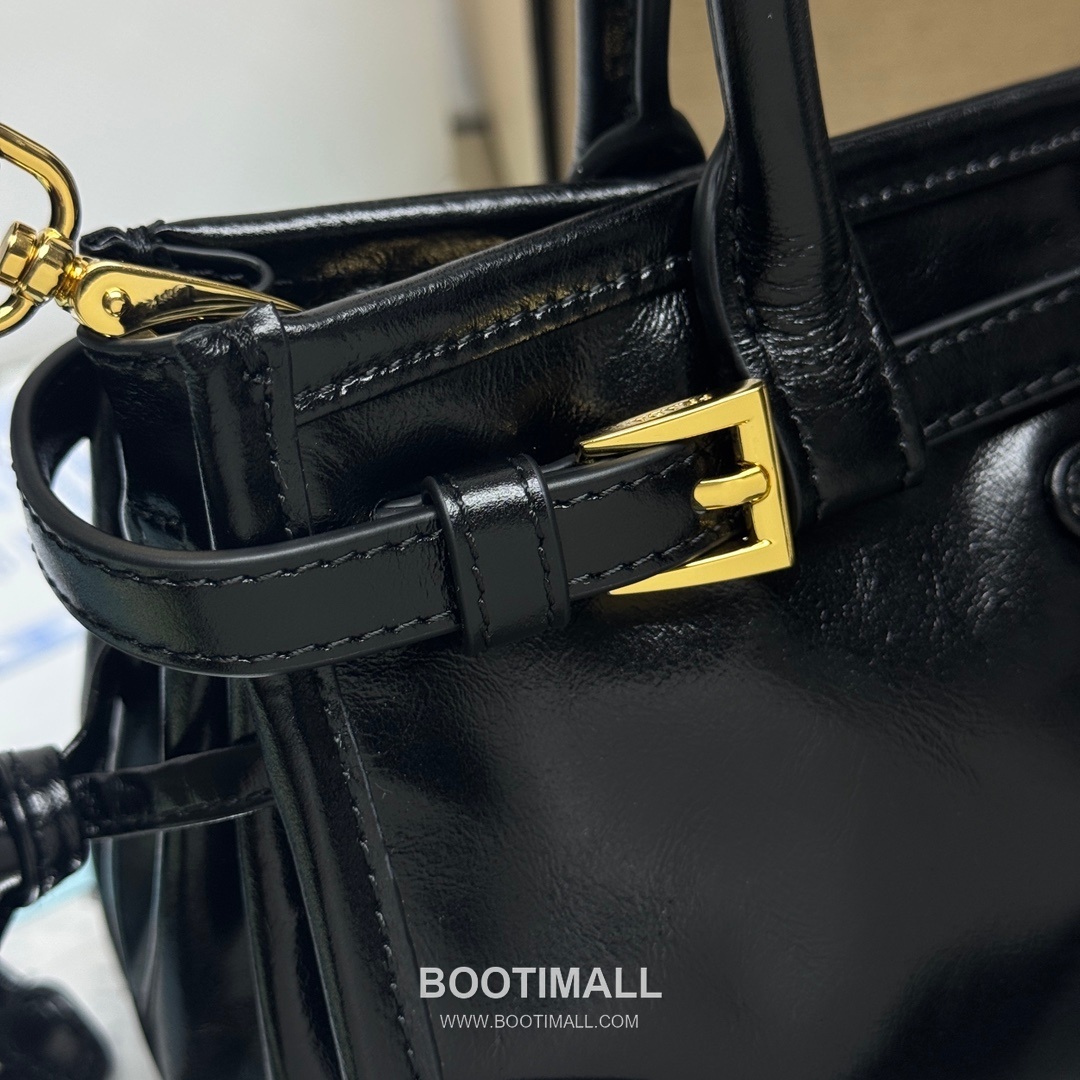 Prada Soft Lux Mini Bag Oiled Wax Leather Black Top Handle Bag 프라다 소프트 럭스 미니 백 오일드 왁스 레더 블랙 탑핸들백 23.5cm 6