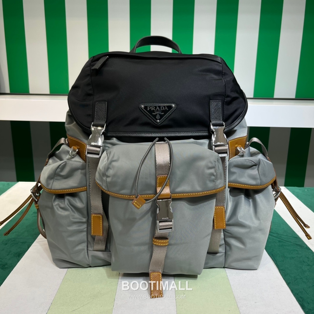 Prada Large Flap Backpack Waterproof Fabric, Saffiano Calfskin Trim Contrast 프라다 라지 플랩 백팩 2VZ074 방수 패브릭, 사피아노 카프스킨 트리밍 콘트라스트 45cm 1