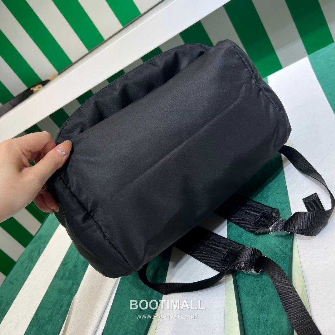 Prada Backpack Parachute Fabric, Canvas Black 프라다 2VZ025 백팩 낙하산 원단, 캔버스 블랙 40cm 5