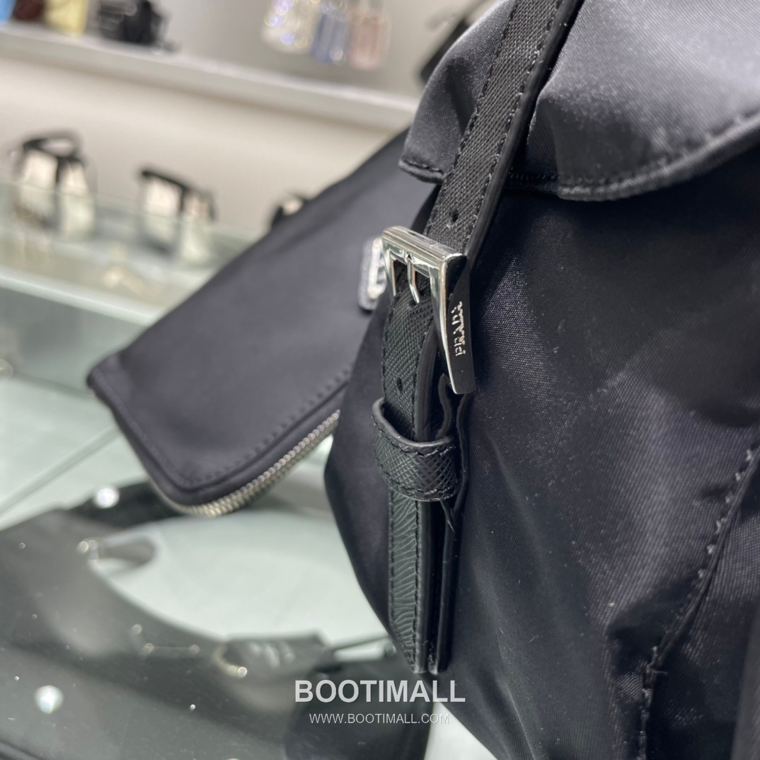 Prada Backpack Nylon with Saffiano Leather Trim Black 프라다 1BZ811 백팩 나일론 (사피아노 가죽 트리밍) 블랙 32cm 6