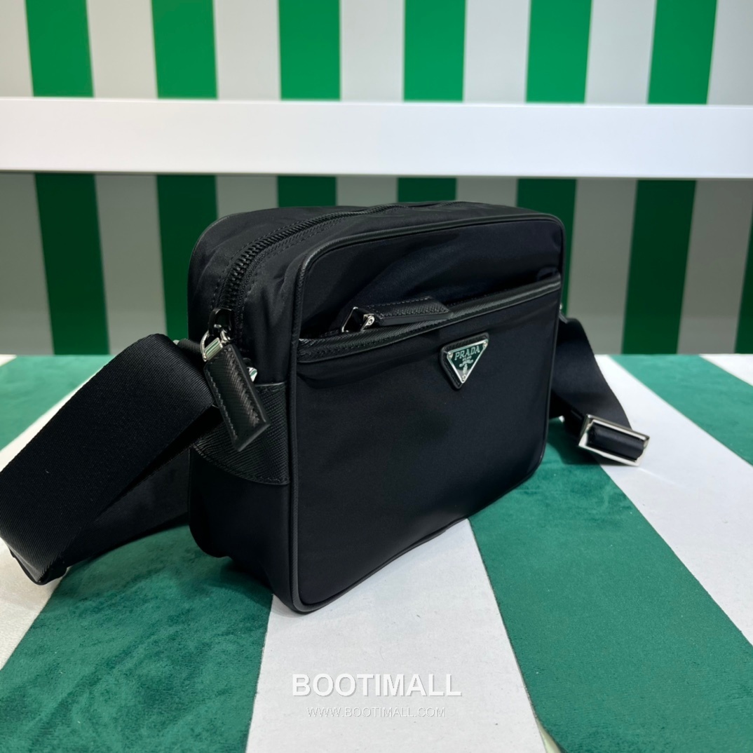 Prada Invites Nylon Bag Nylon Black Crossbody Bag 프라다 인바이츠 나일론 백 2VH048 나일론 블랙 크로스백 23cm 3