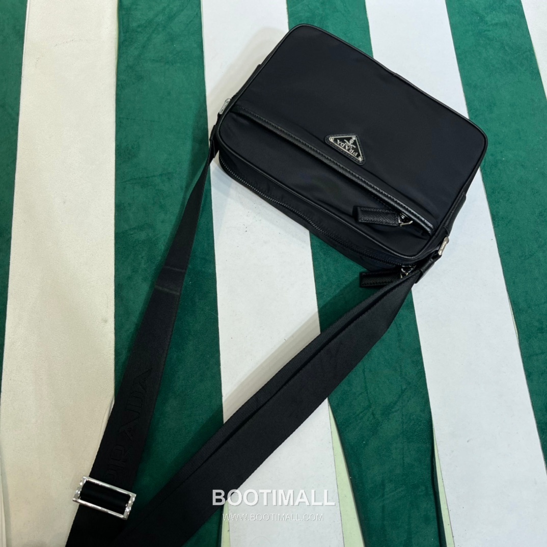 Prada Invites Nylon Bag Nylon Black Crossbody Bag 프라다 인바이츠 나일론 백 2VH048 나일론 블랙 크로스백 23cm 10