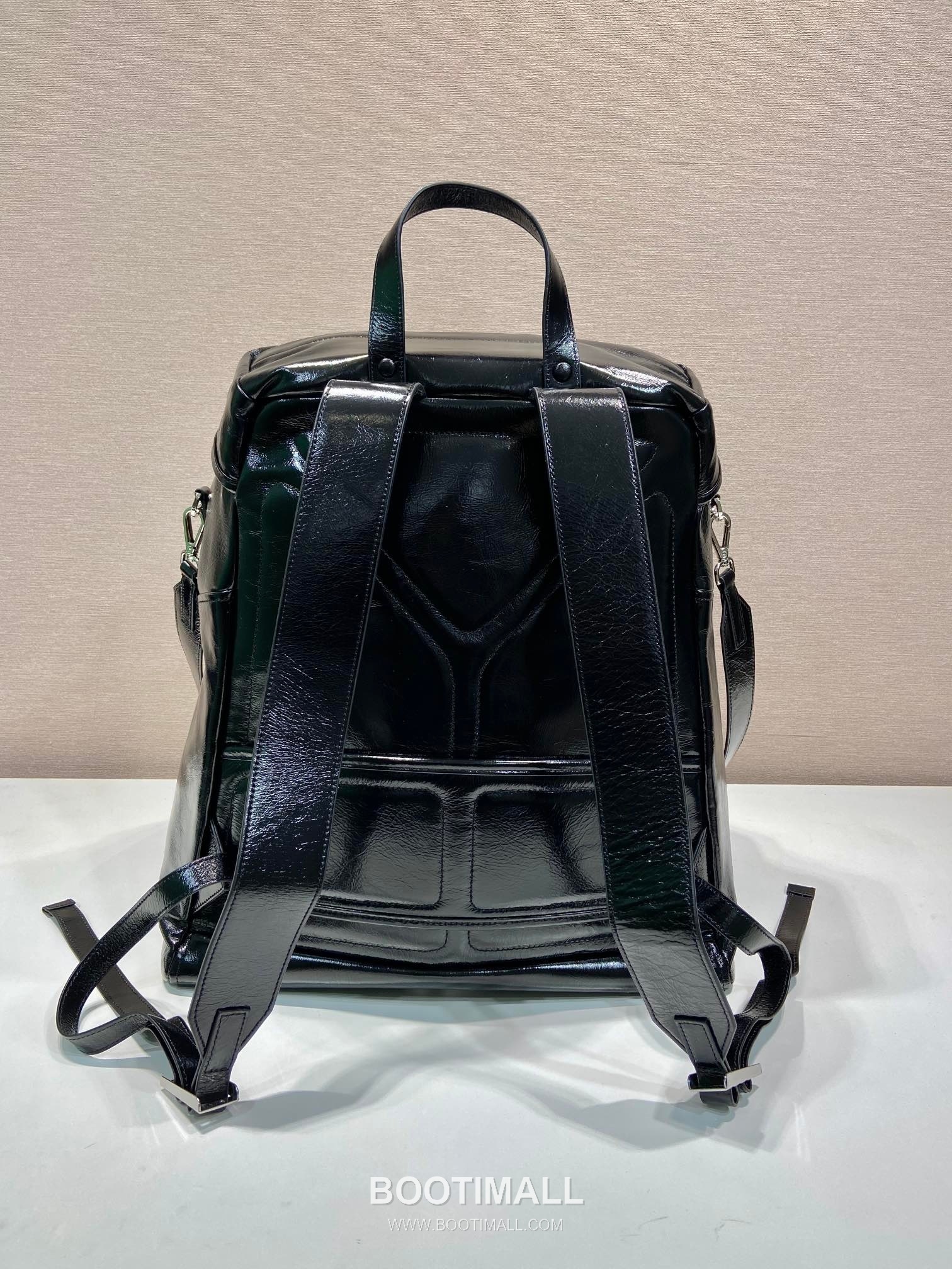 Prada Runway Backpack Waxed Calfskin Black 프라다 2VZ108 런웨이 백팩 왁스드 카프스킨 블랙 45cm 6