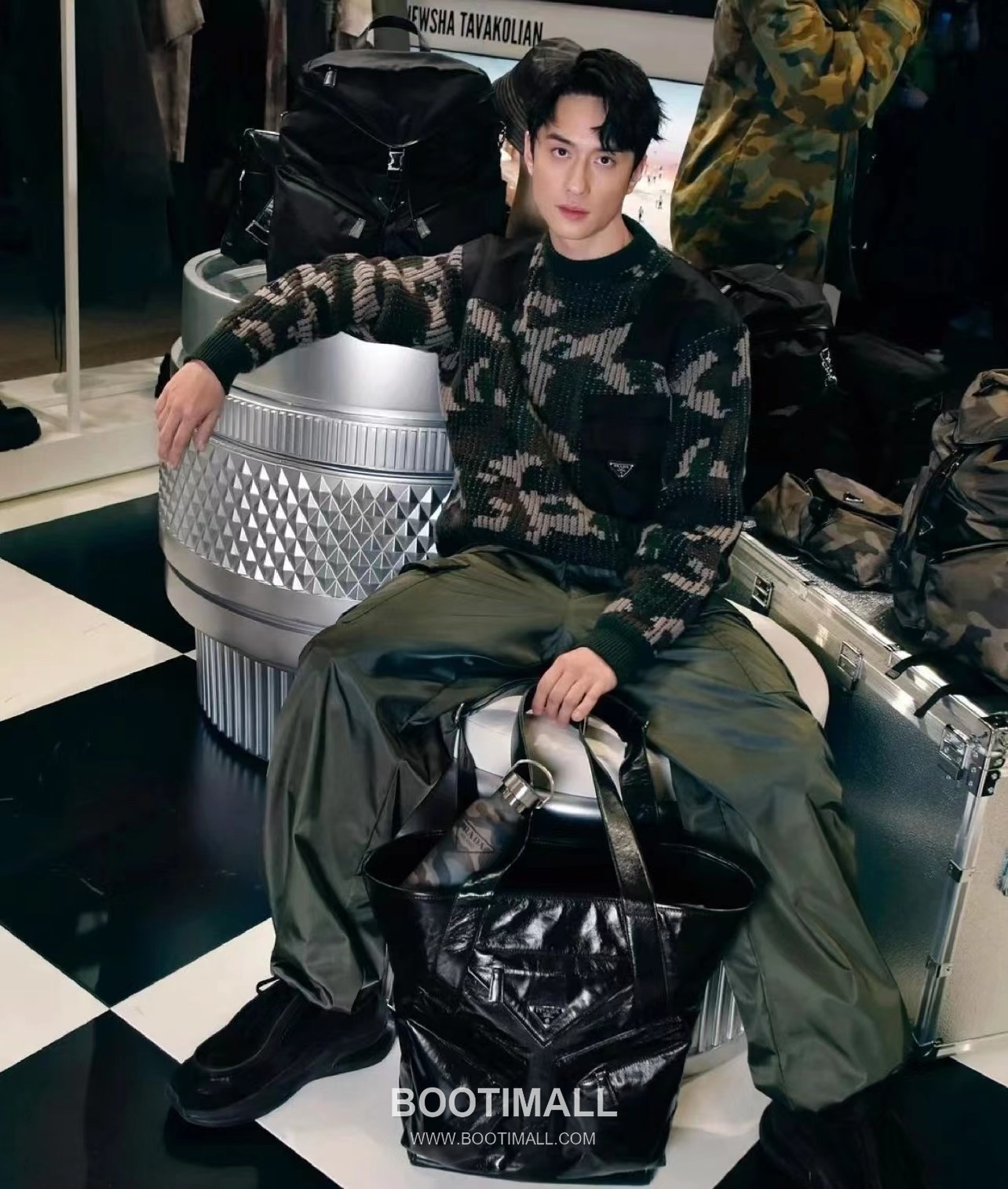 Prada Tote Bag Oiled Wax Leather Brown 프라다 2VG120 토트백 오일드 왁스 레더 브라운 42.5cm 1