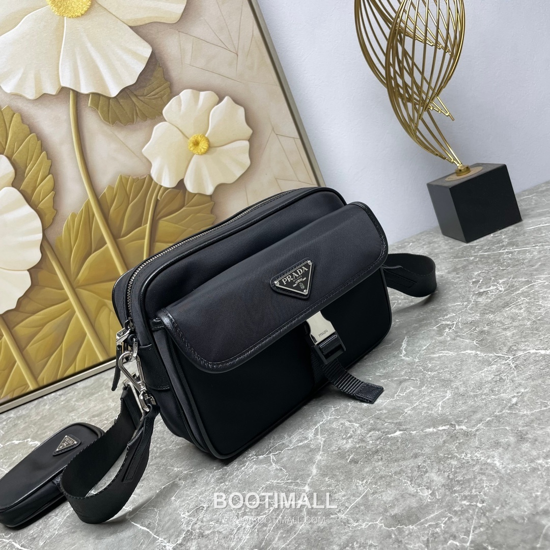 Prada Messenger Bag Nylon Black 프라다 2VH133 메신저백 나일론 블랙 22cm 4