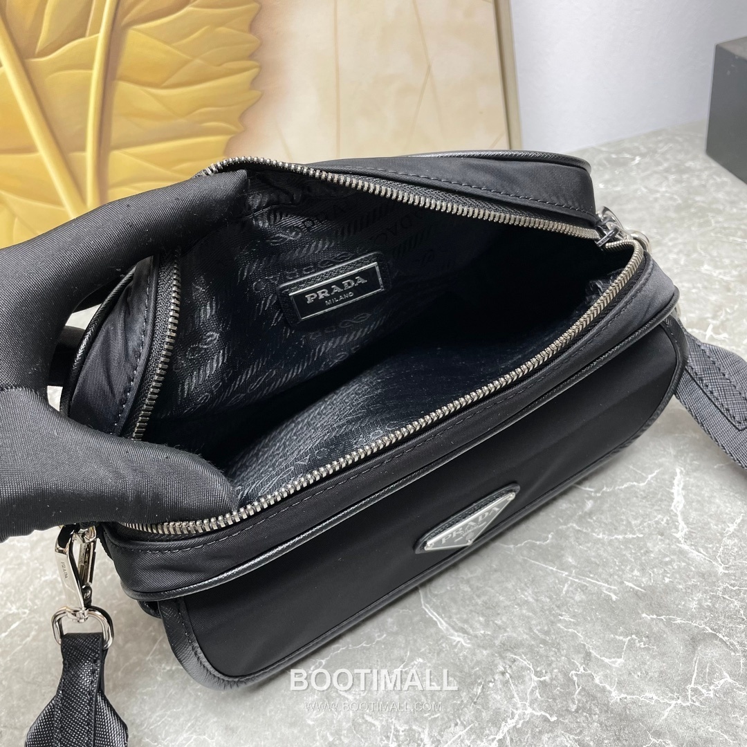 Prada Messenger Bag Nylon Black 프라다 2VH133 메신저백 나일론 블랙 22cm 9