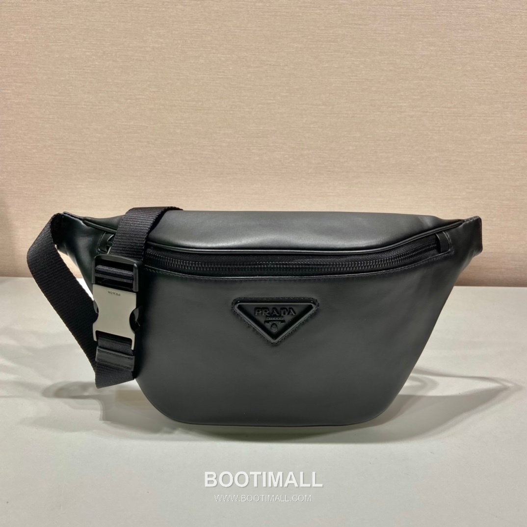 Prada All-Leather Belt Bag Calfskin Leather Black 프라다 올 레더 벨트백 2VL033 카프스킨 레더 블랙 33cm 5