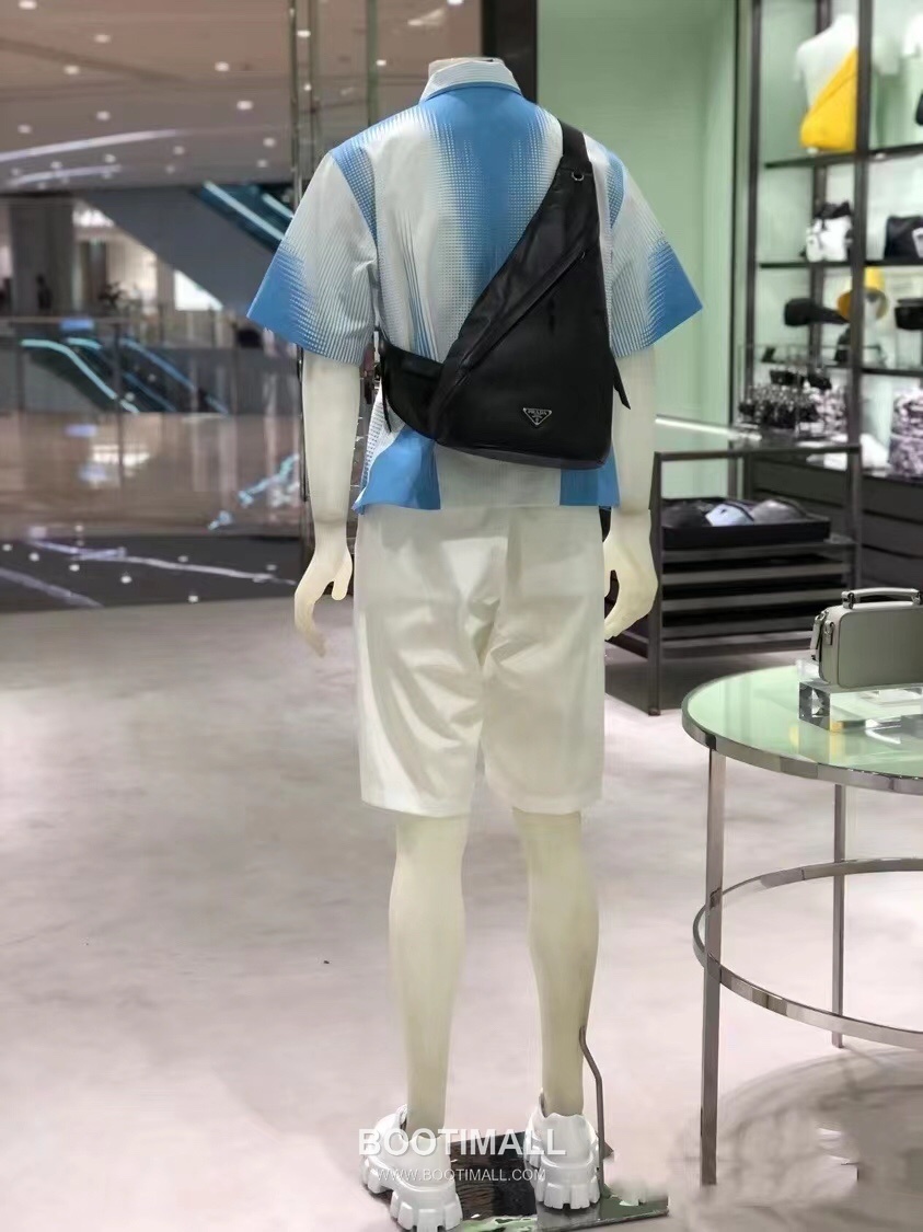 Prada Backpack Leather Black 프라다 2VZ092 백팩 가죽 블랙 37.5cm 3