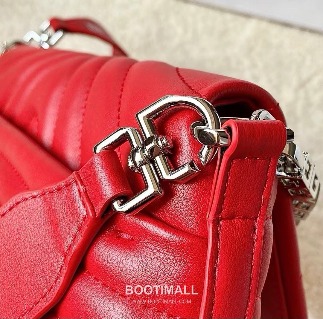 Fendi 4G Soft Baguette Lambskin Black Shoulder Bag 펜디 4G 소프트 바게트 램스킨 블랙 숄더백 25cm 9