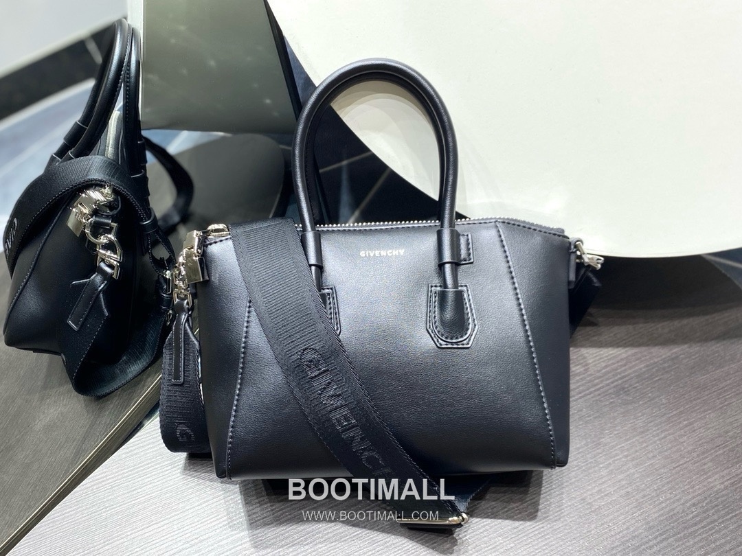 Givenchy Antigona Small Size Leather Black Shoulder Bag 지방시 안티고나 스몰 사이즈 레더 블랙 숄더백 2
