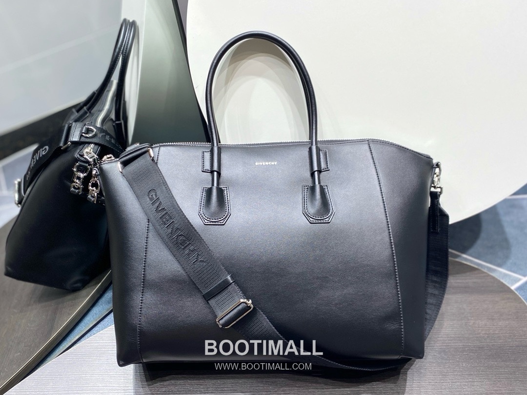 Givenchy Antigona Sport Calfskin Leather Black Shoulder Bag 지방시 안티고나 스포츠 카프스킨 레더 블랙 숄더백 48cm 1