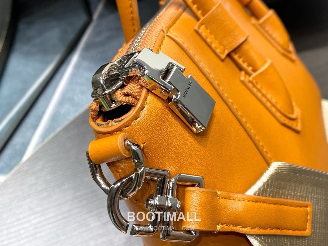 Givenchy Antigona Sport Small Calfskin Leather Orange Top Handle Bag 지방시 안티고나 스포츠 스몰 카프스킨 레더 오렌지 토트백 26cm 7