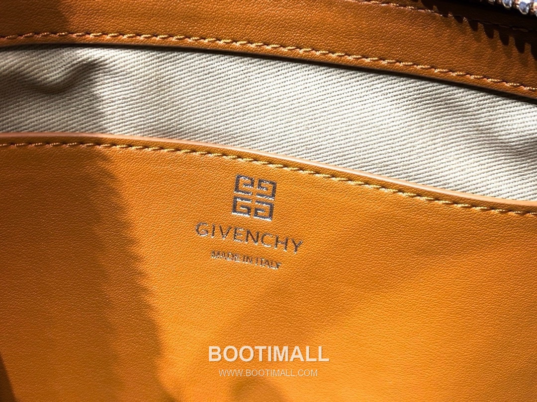 Givenchy Antigona Sport Small Calfskin Leather Orange Top Handle Bag 지방시 안티고나 스포츠 스몰 카프스킨 레더 오렌지 토트백 26cm 9