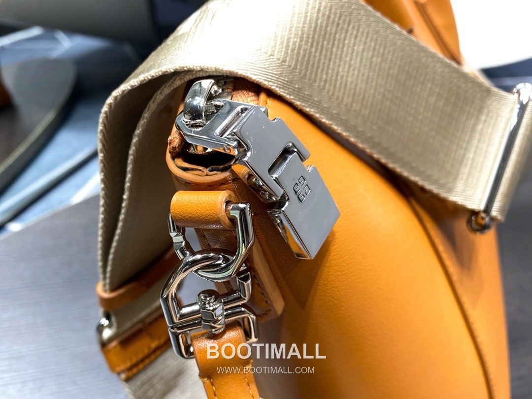 Givenchy Antigona Sport Medium Calfskin Orange Top Handle Bag 지방시 안티고나 스포츠 미디엄 카프스킨 오렌지 탑핸들백 37cm 6