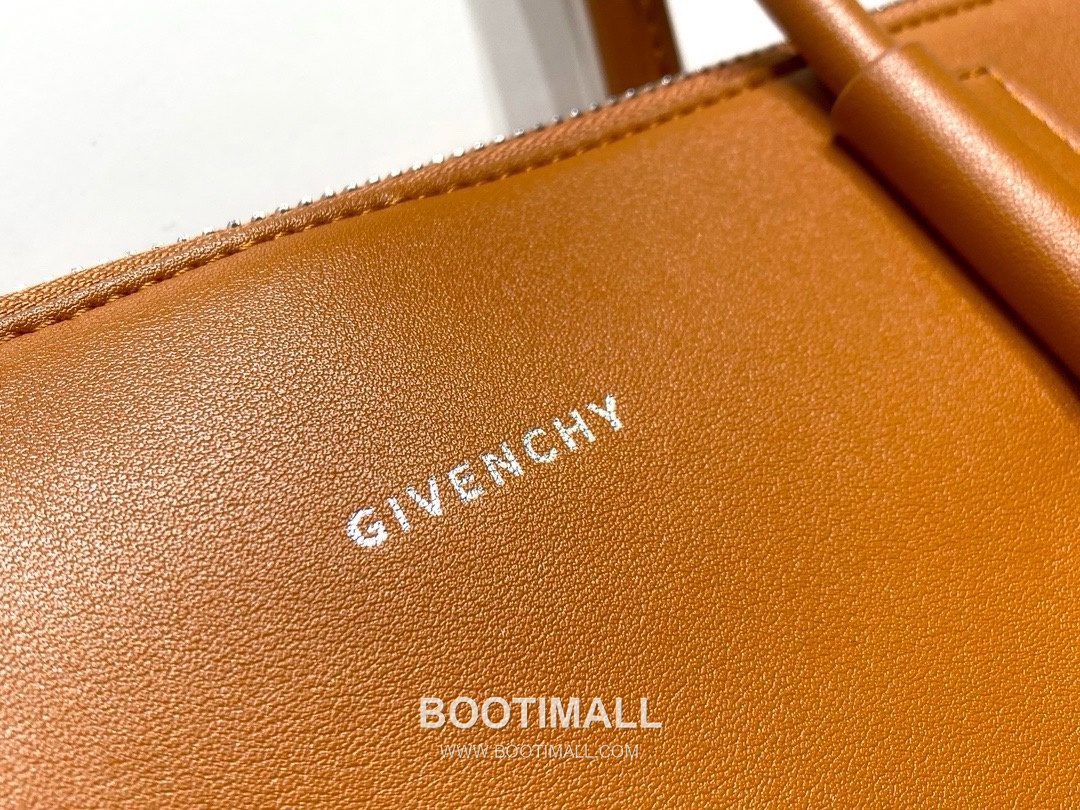 Givenchy Antigona Sport Calfskin Leather Black Shoulder Bag 지방시 안티고나 스포츠 카프스킨 레더 블랙 숄더백 48cm 5