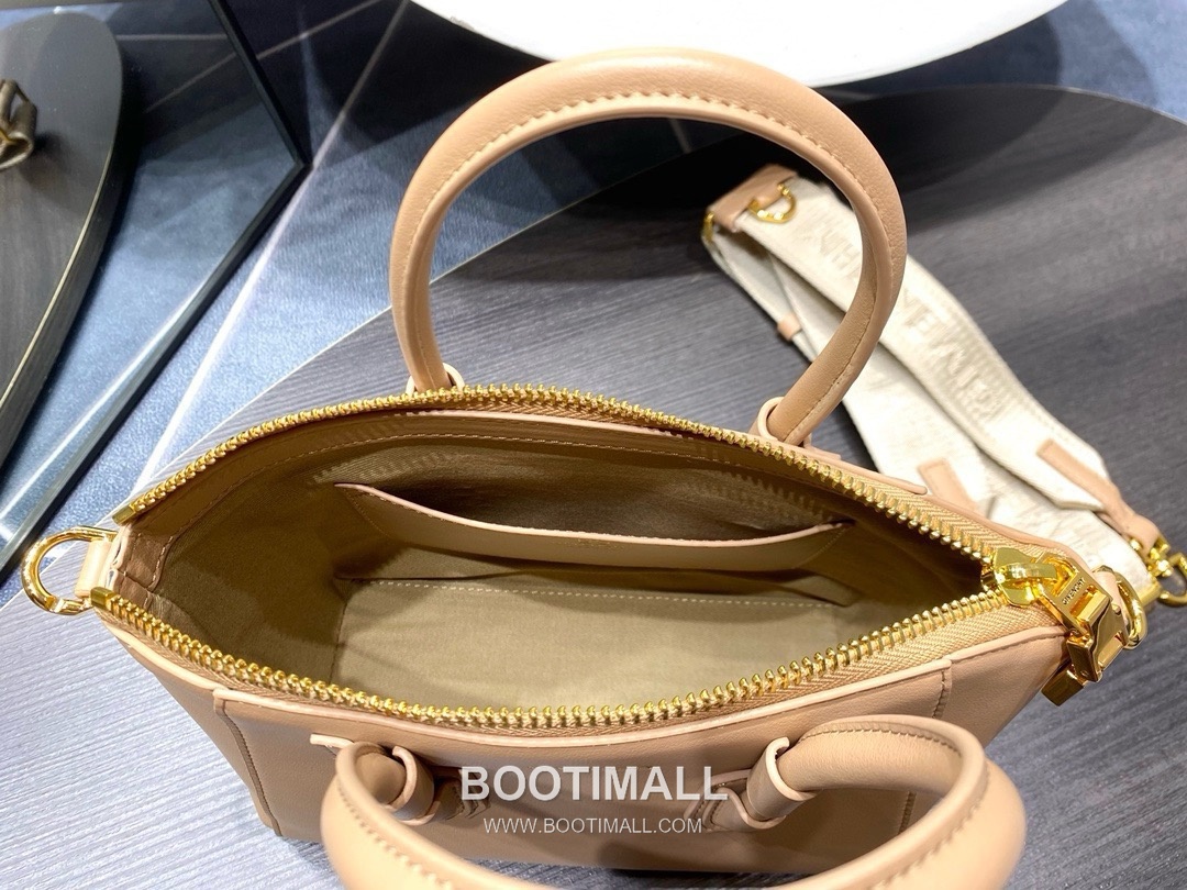 Givenchy Antigona Sport Small Calfskin Leather Orange Top Handle Bag 지방시 안티고나 스포츠 스몰 카프스킨 레더 오렌지 토트백 26cm 8