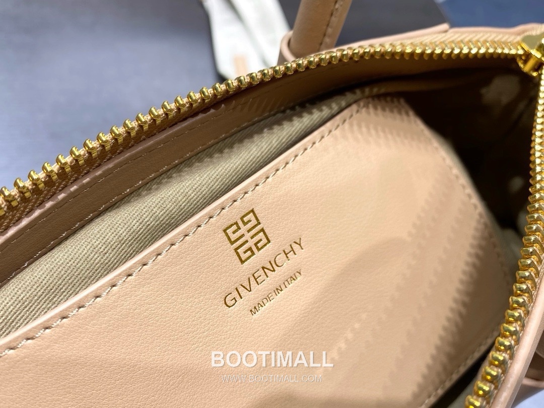 Givenchy Antigona Sport Small Calfskin Leather Orange Top Handle Bag 지방시 안티고나 스포츠 스몰 카프스킨 레더 오렌지 토트백 26cm 9