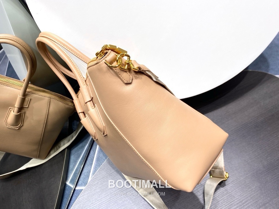 Givenchy Antigona Sport Medium Calfskin Orange Top Handle Bag 지방시 안티고나 스포츠 미디엄 카프스킨 오렌지 탑핸들백 37cm 2