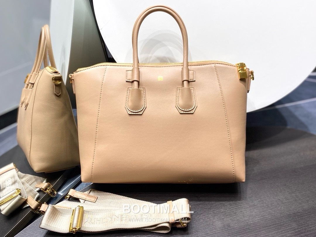 Givenchy Antigona Sport Medium Calfskin Orange Top Handle Bag 지방시 안티고나 스포츠 미디엄 카프스킨 오렌지 탑핸들백 37cm 3