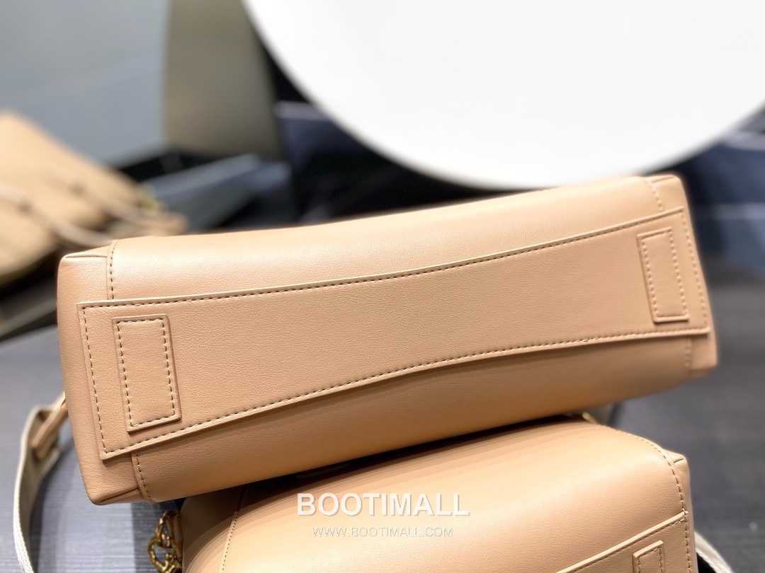 Givenchy Antigona Sport Medium Calfskin Orange Top Handle Bag 지방시 안티고나 스포츠 미디엄 카프스킨 오렌지 탑핸들백 37cm 4