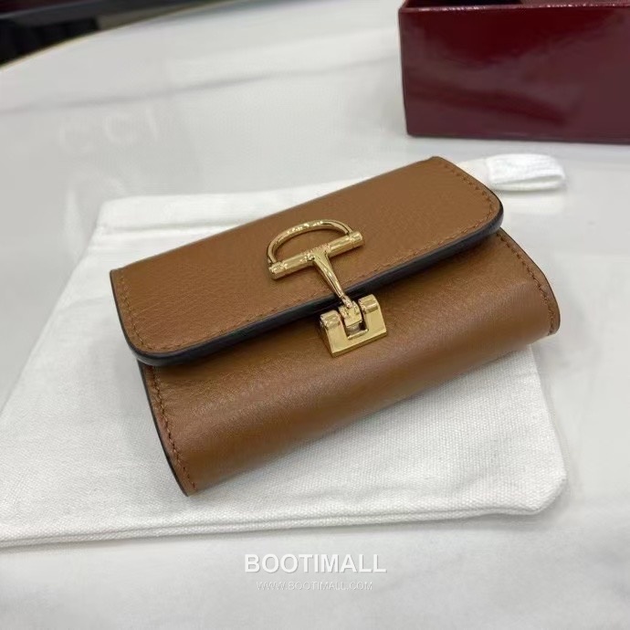 Gucci Half Horsebit Card Case Grained Cowhide Leather Green Card Holder 구찌 하프 홀스빗 카드 케이스 828148 그레인드 소가죽 그린 카드지갑 10.5cm 4