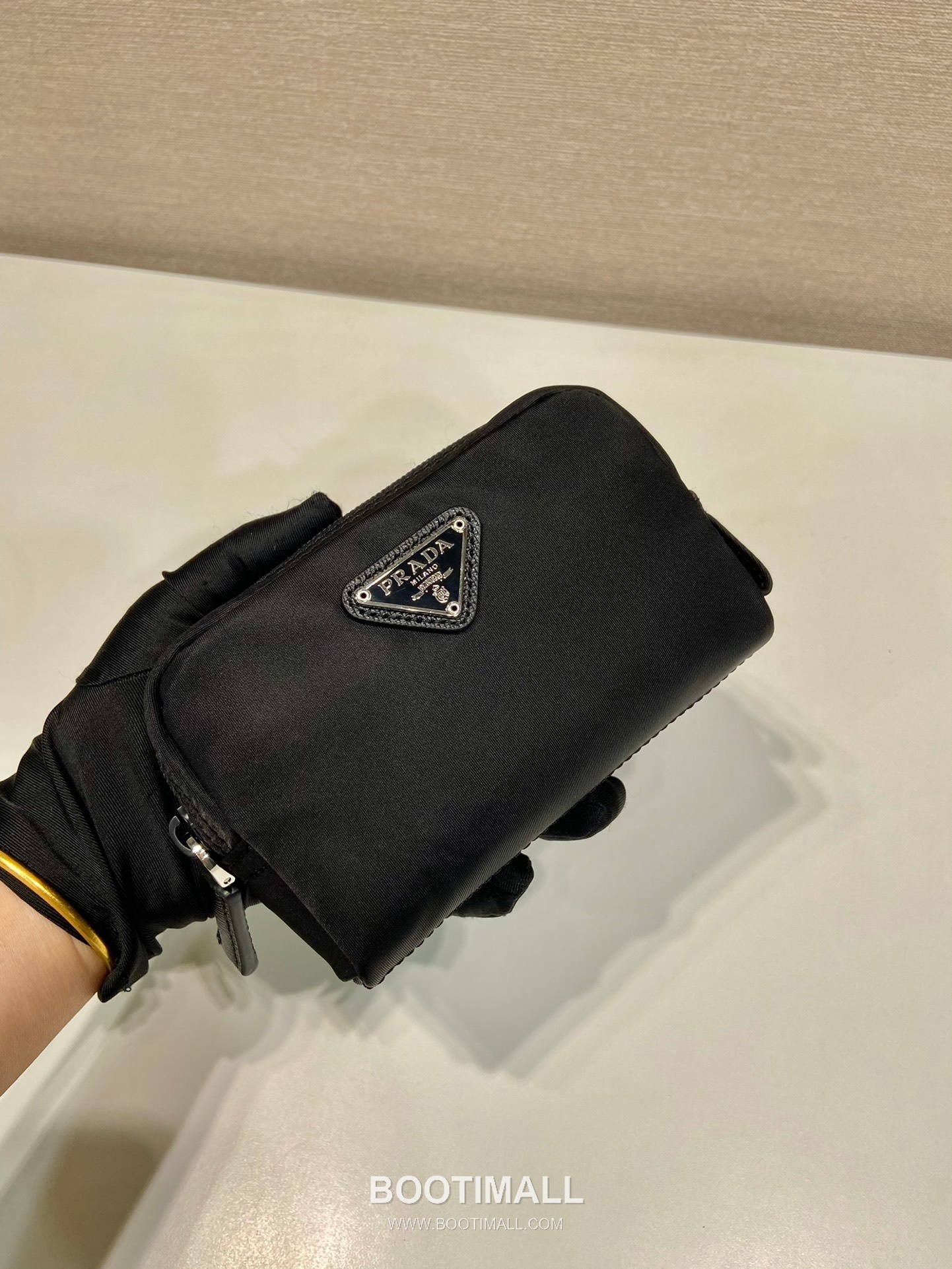 Prada Re-Nylon Mini Pouch Recycled Nylon Black 프라다 리나일론 미니 파우치 1NA339 리사이클 나일론 블랙 12cm 3