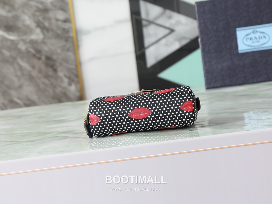 Prada 2HFL Leather Black Cosmetic Pouch 프라다 1ND339 2HFL F0002 레더 블랙 화장품 파우치 12.5cm 4