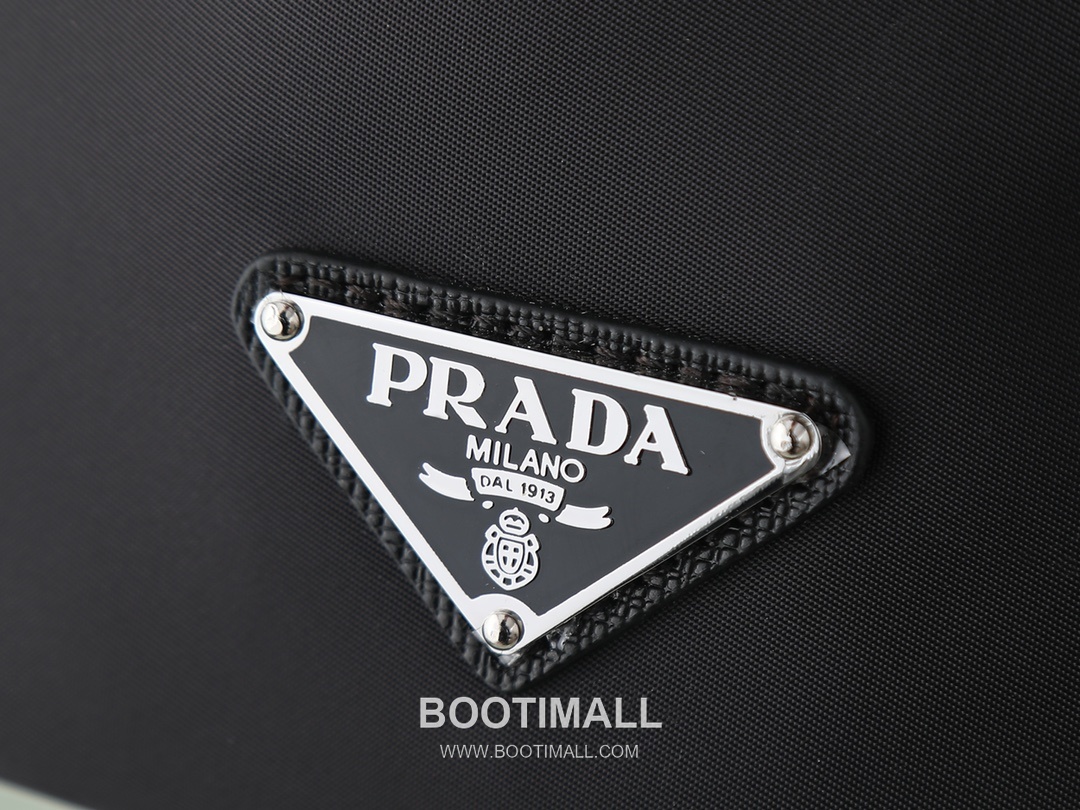Prada Re-Nylon Drawstring Pouch Recycled Nylon, Calfskin Leather Black 프라다 리나일론 드로스트링 파우치 1NS369_R067_F0002 리사이클 나일론, 카프스킨 가죽 블랙 23cm 5