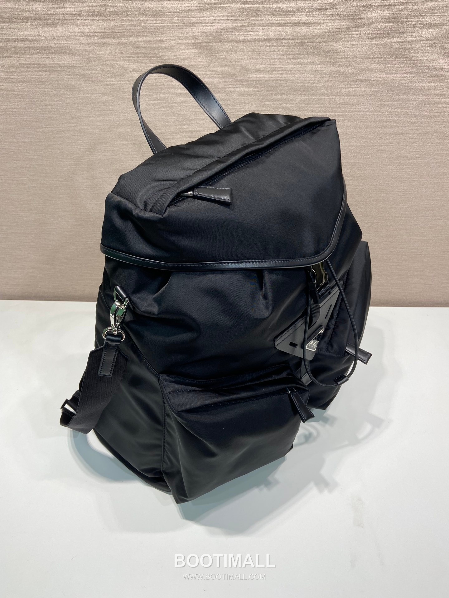 Prada Backpack Nylon, Calfskin Black 프라다 2VZ108 백팩 나일론, 카프스킨 블랙 45cm 5