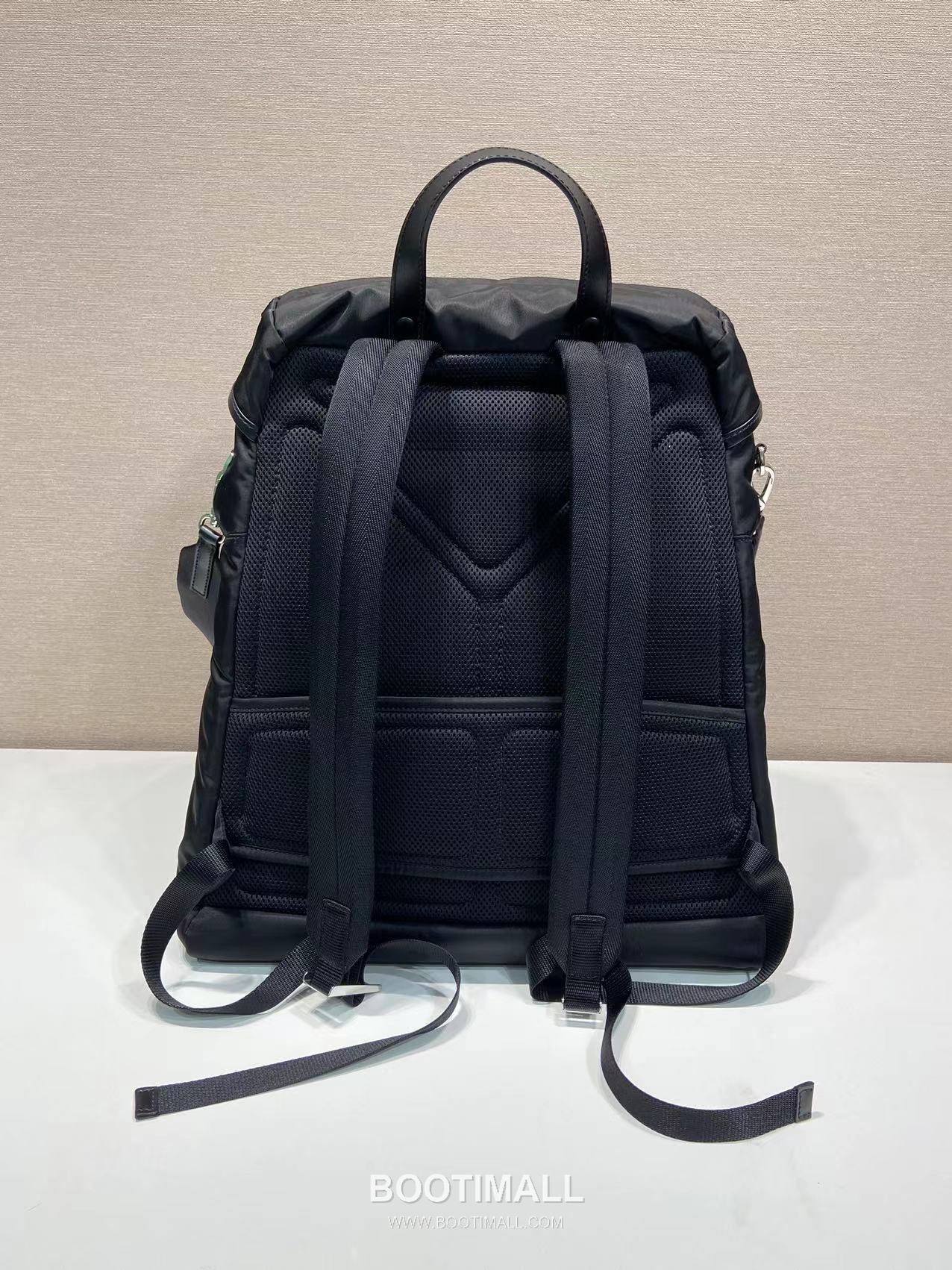 Prada Backpack Nylon, Calfskin Black 프라다 2VZ108 백팩 나일론, 카프스킨 블랙 45cm 6