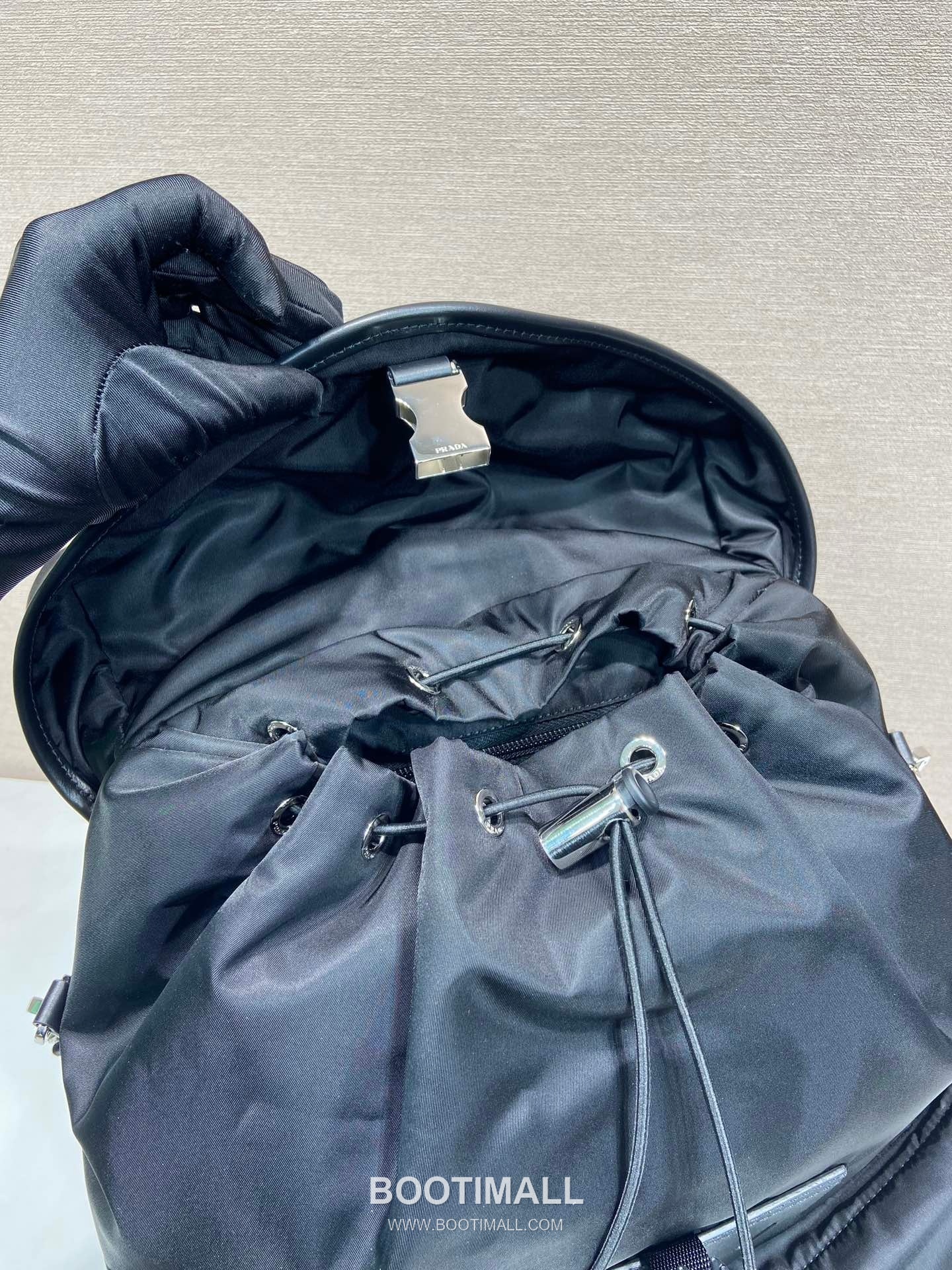 Prada Backpack Nylon, Calfskin Black 프라다 2VZ108 백팩 나일론, 카프스킨 블랙 45cm 9