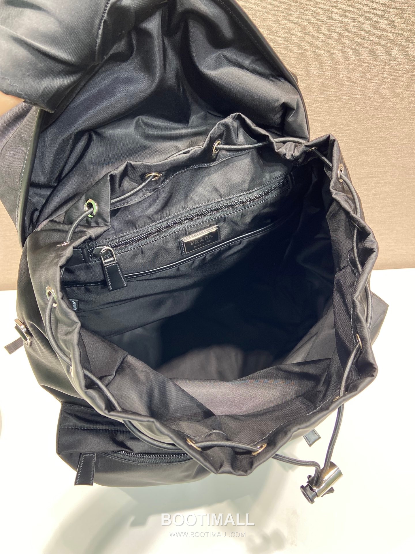 Prada Backpack Nylon, Calfskin Black 프라다 2VZ108 백팩 나일론, 카프스킨 블랙 45cm 11