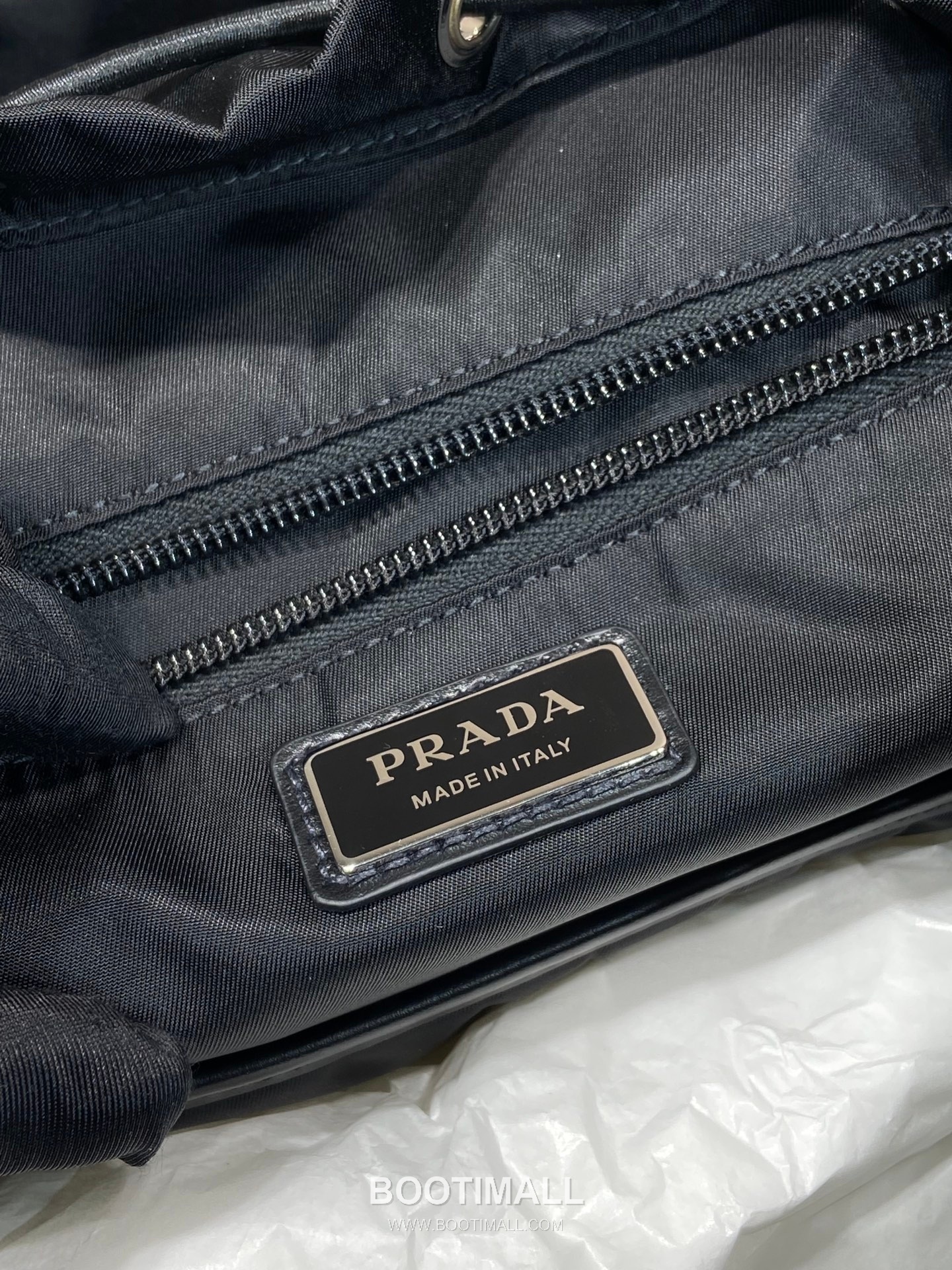 Prada Backpack Nylon, Calfskin Black 프라다 2VZ108 백팩 나일론, 카프스킨 블랙 45cm 12